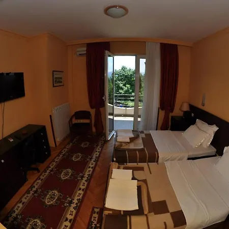 Royal Hotel 3*